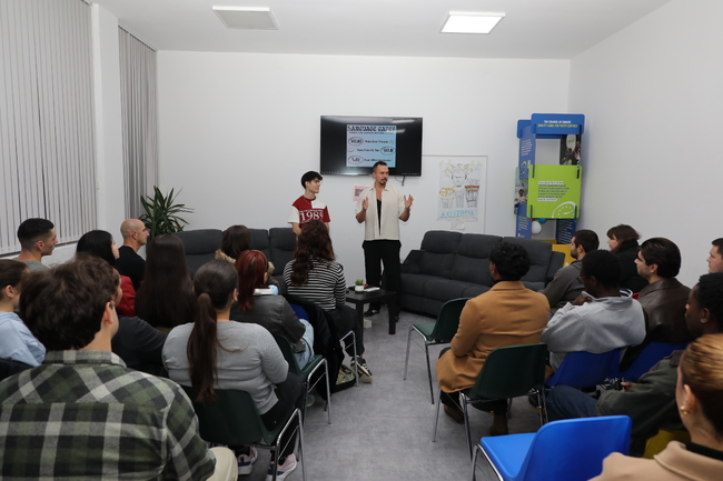 „Езиково кафене“ събра младежи от 20 държави в Международен младежки център – Стара Загора