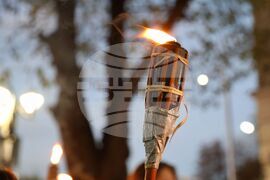 Бургас - ученици - факелно шествие