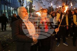 Бургас - ученици - факелно шествие