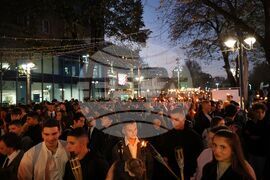 Бургас - ученици - факелно шествие