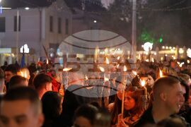 Бургас - ученици - факелно шествие