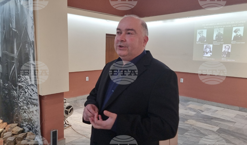 Капитан Димитър Списаревски е символ не само заради тарана си, а и като представител на цяло поколение български авиатори, каза уредникът Цветан Сашев