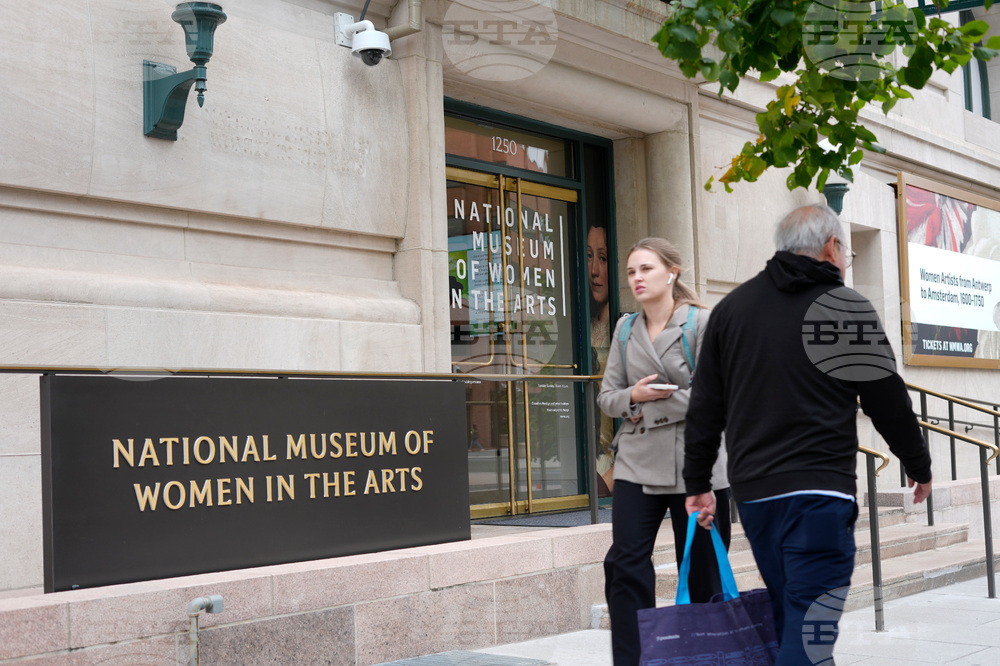 Louvre Museums Security vs Accessibility