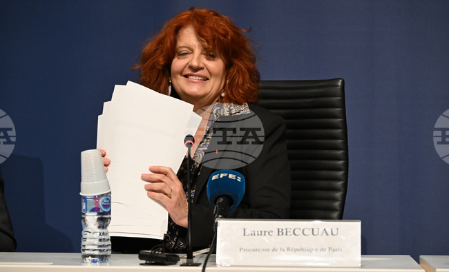 Прокурорът на Париж потвърди ареста на още петима души във връзка с обира в Лувъра