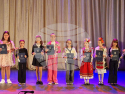 Търговище - деца и ученици с изявени дарби - церемония по награждаване