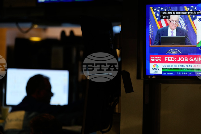 Основните индекси на Уолстрийт започват сесията в различни посоки 