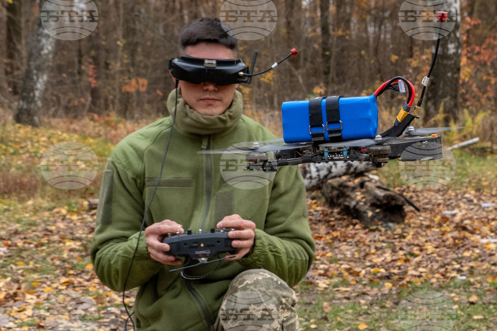 Украйна твърди, че Русия е атакувала и убила с дронове двама цивилни