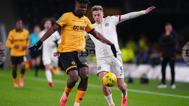 Мениджърът на Челси Енцо Мареска заяви, че е ядосан заради "глупавия" червен картон на Делап