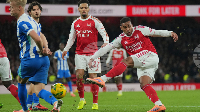 Защитникът на Арсенал Габриел ще бъде няколко седмици извън игра