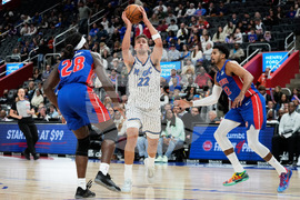 Magic Pistons Basketball