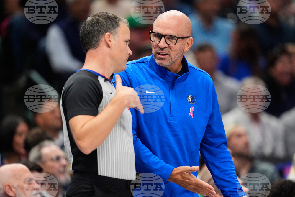 Pacers Mavericks Basketball