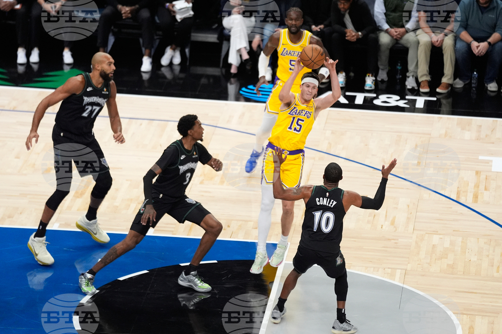 Lakers Timberwolves Basketball