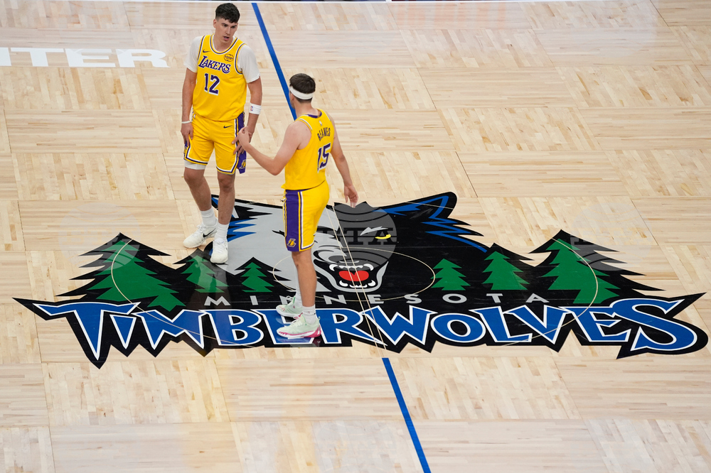 Lakers Timberwolves Basketball