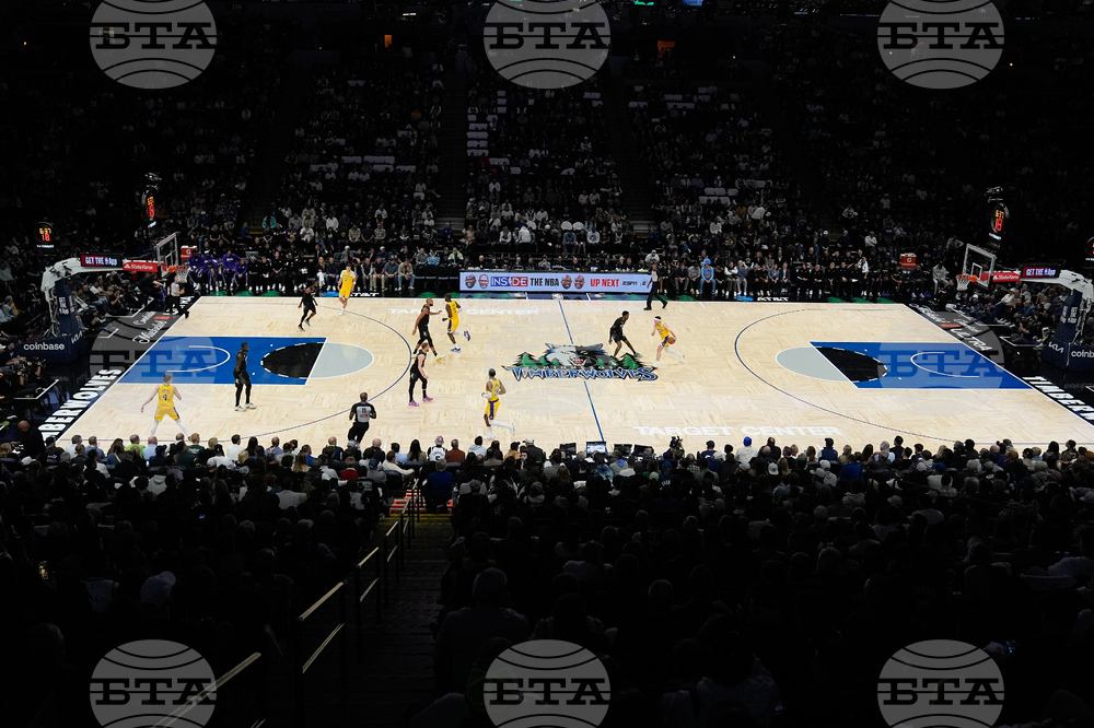 Lakers Timberwolves Basketball