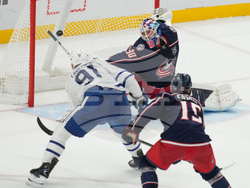 APTOPIX Maple Leafs Blue Jackets Hockey