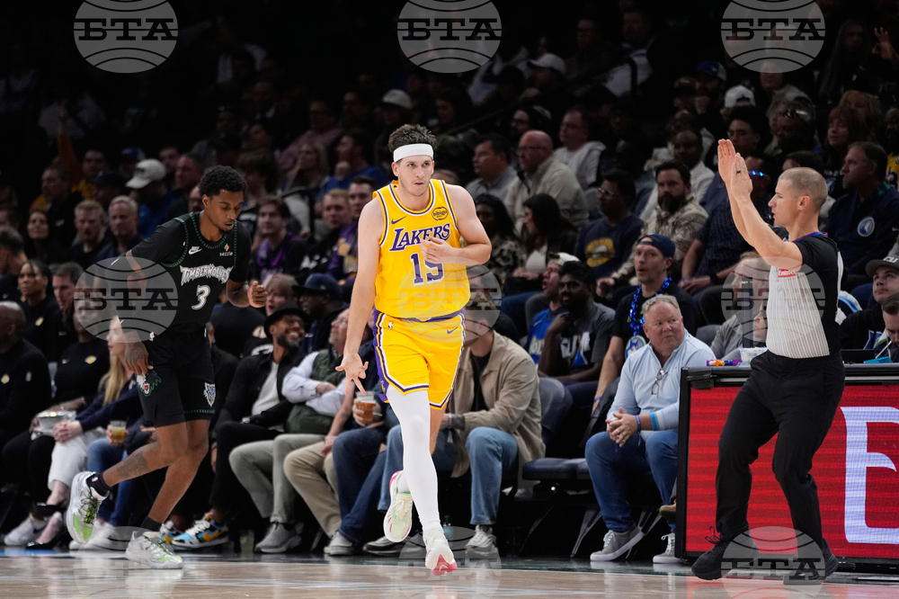 Lakers Timberwolves Basketball