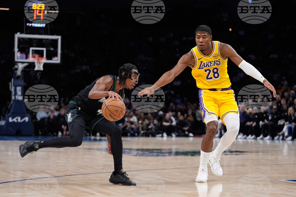 Lakers Timberwolves Basketball