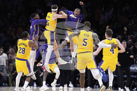 APTOPIX Lakers Timberwolves Basketball