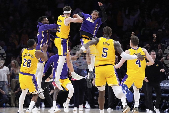 APTOPIX Lakers Timberwolves Basketball