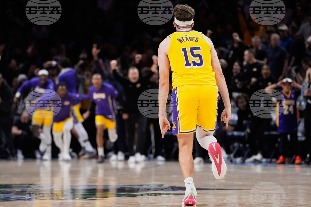 Lakers Timberwolves Basketball