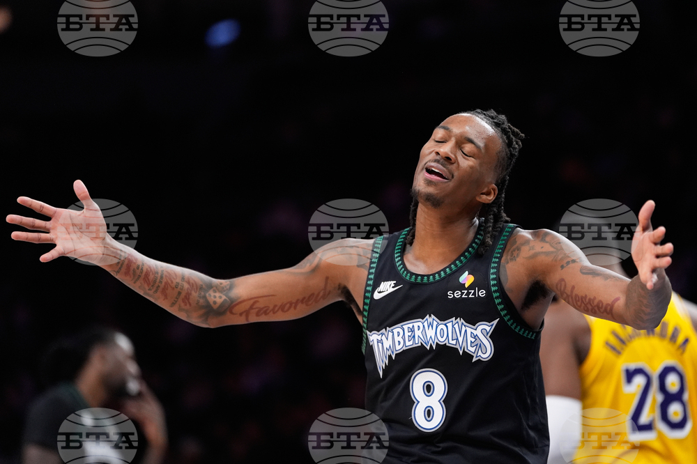 Lakers Timberwolves Basketball