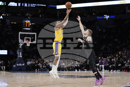 Lakers Timberwolves Basketball