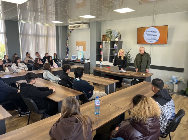 Съдебните изпълнители отново са в училищата: Започна националната кампания за управление на личните финанси за младежи