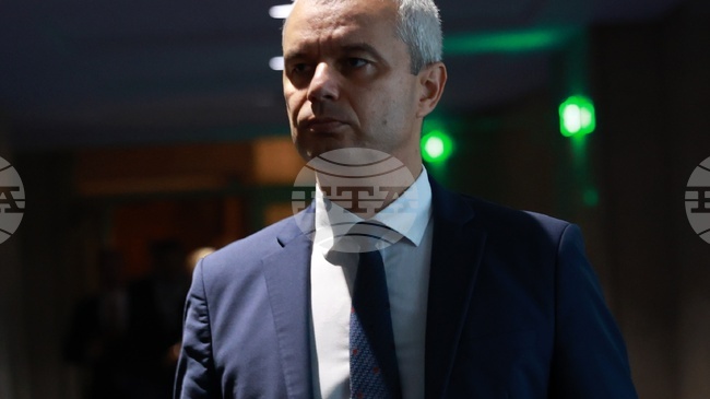 Този бюджет е изключително вреден за България и няма да го подкрепим, каза лидерът на „Възраждане“ Костадин Костадинов