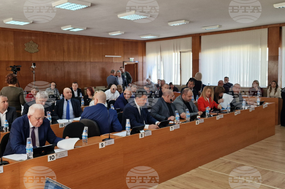 Общинските съветници в Шумен приеха Наредба за организация на движението, с която се разширява синята зона в града