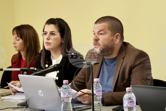 За втори път общински съветници в "Родопи" поискаха оставката на председателя на Общинския съвет, предложението не бе прието