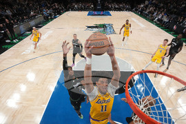 APTOPIX Lakers Timberwolves Basketball