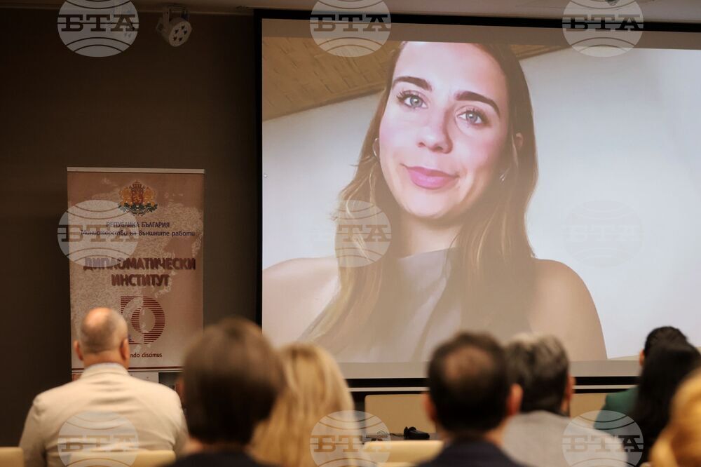 Digital Education Can Be Driver for Social Development, Inclusion, Says Member of Youth Advisory Board to OECD