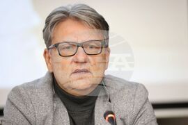 Бургас - „Иновации и дигитална трансформация в образованието" - дискусия - Венцислав Колев