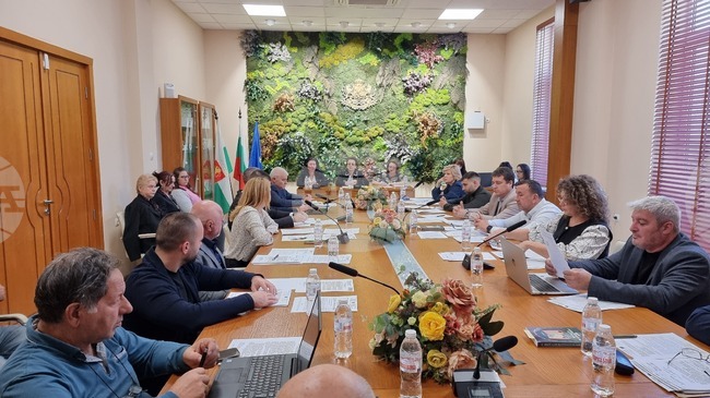 Програма за читалищната дейност и продължаване на помощта за лечение на безплодие бяха сред приетите решения от Общинския съвет в Козлодуй