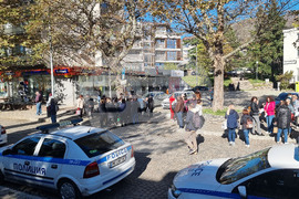 Карлово - Общински съвет - заседание - протест