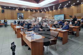 Карлово - Общински съвет - заседание - протест