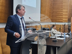 Карлово - Общински съвет - заседание - протест