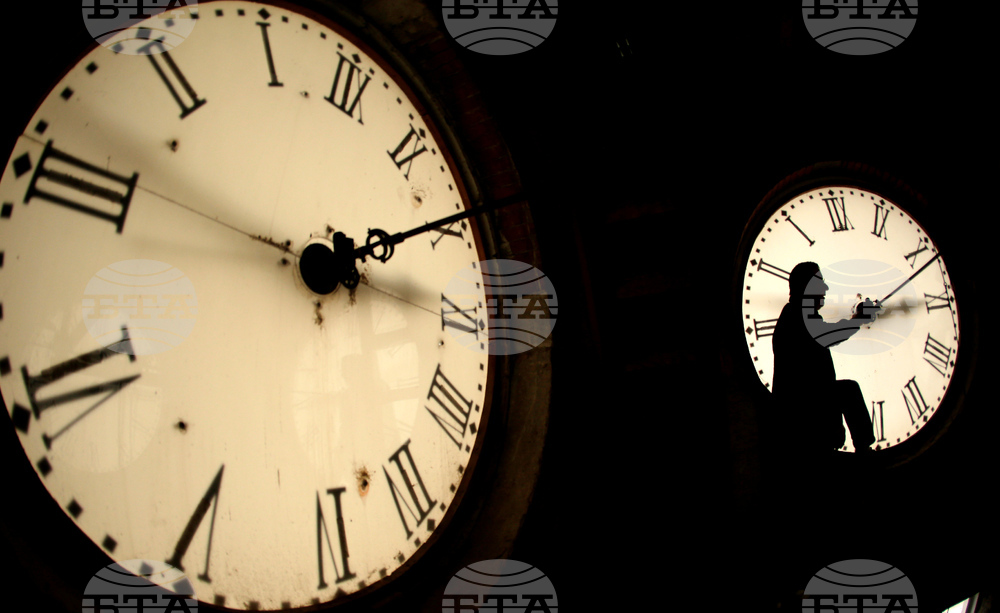 AP Poll Daylight Savings Time