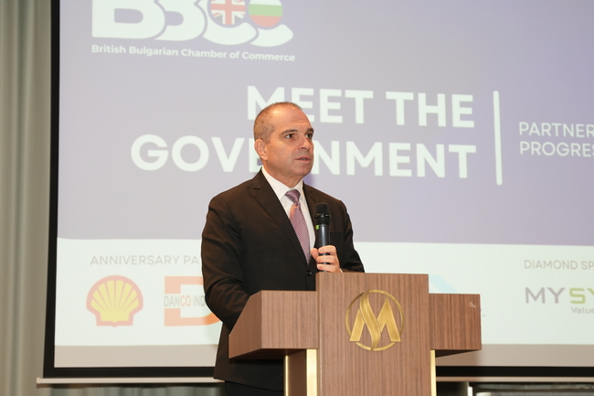 Вицепремиерът Караджов: Целта ни е до края на 2026 г. България да стане пълноправен член на ОИСР 