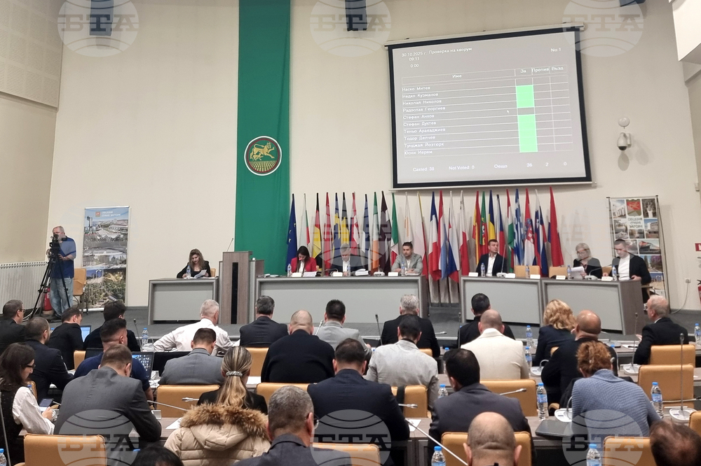 Общинските съветници ще разгледат на заседание промяна на основното месечно възнаграждение на кмета на Община Стара Загора 