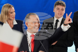 Netherlands Close Votes