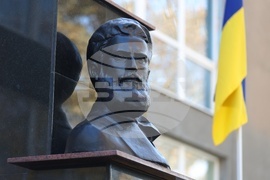 Украйна - Измаил - обновен паметник на Христо Ботев - откриване