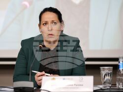 Бургас - „Умения и младежко предприемачество" - дискусия - Виляна Русева