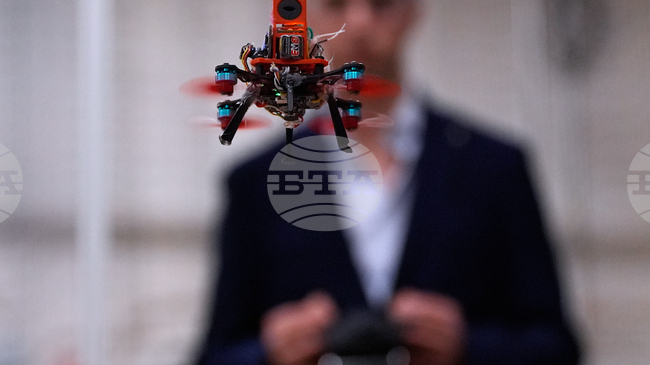 Малък дрон е паднал във военна база в Полша, съобщи полската военна полиция