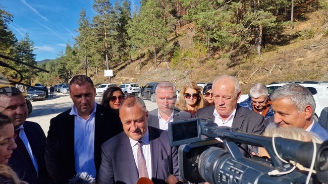 Над 51 млн. лева ще се инвестират в основен ремонт на пътя Рудозем - Смолян, който ще даде възможност за развитие на региона, каза министър Иван Иванов 