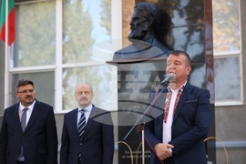 Украйна - Измаил - обновен паметник на Христо Ботев - откриване