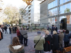 Украйна - Измаил - обновен паметник на Христо Ботев - откриване