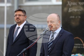 Украйна - Измаил - обновен паметник на Христо Ботев - откриване