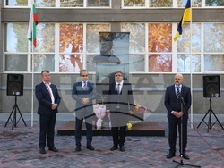 Украйна - Измаил - обновен паметник на Христо Ботев - откриване