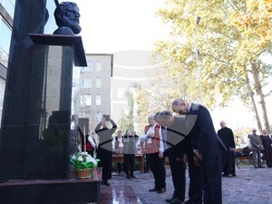 Украйна - Измаил - обновен паметник на Христо Ботев - откриване